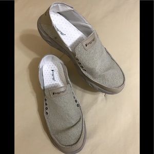 Frogg Toggs Windward Slip On Shoes 10 Tan Casual

Comfortable casual shoes